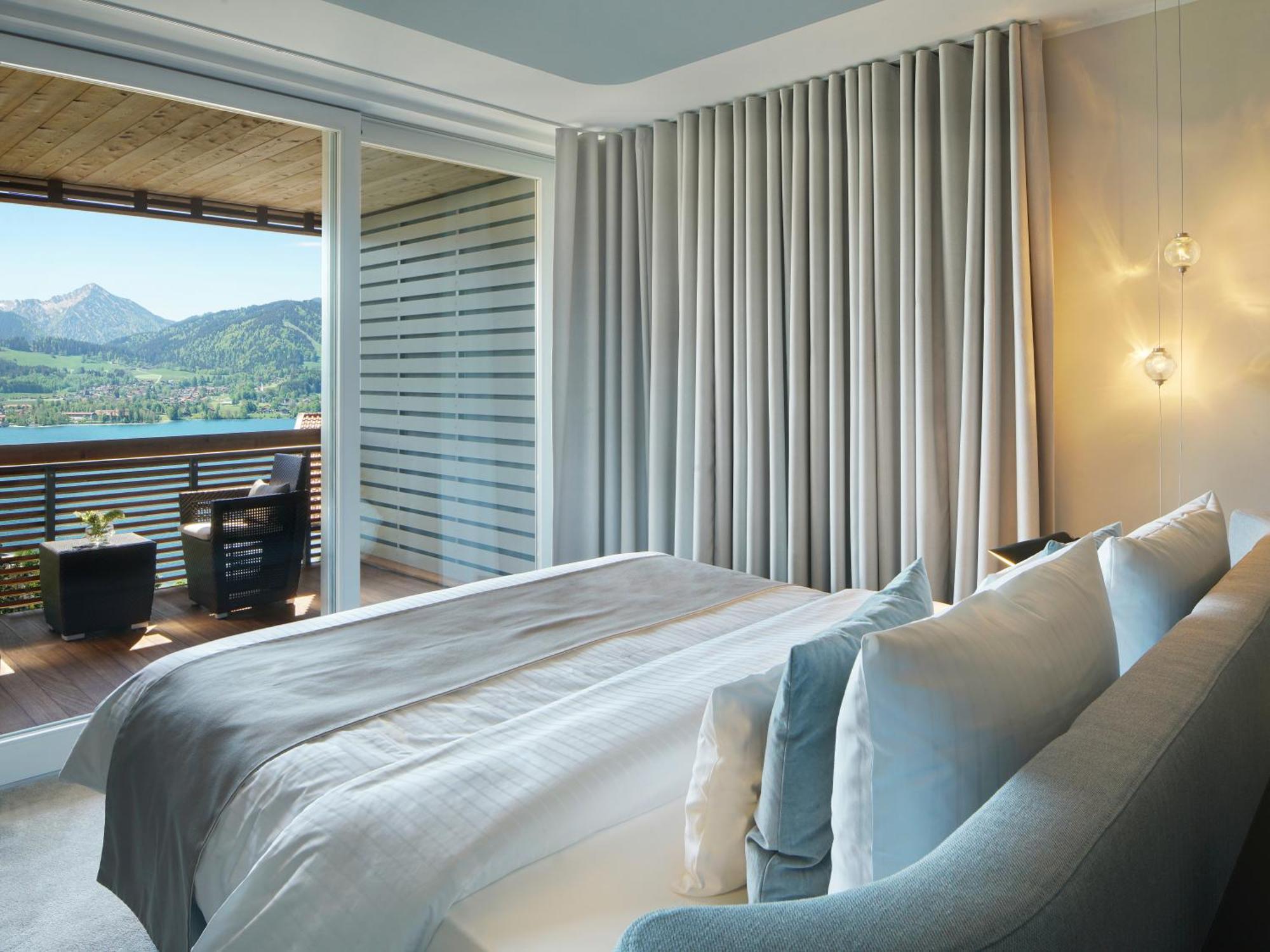 Das Tegernsee Exterior photo Deluxe room