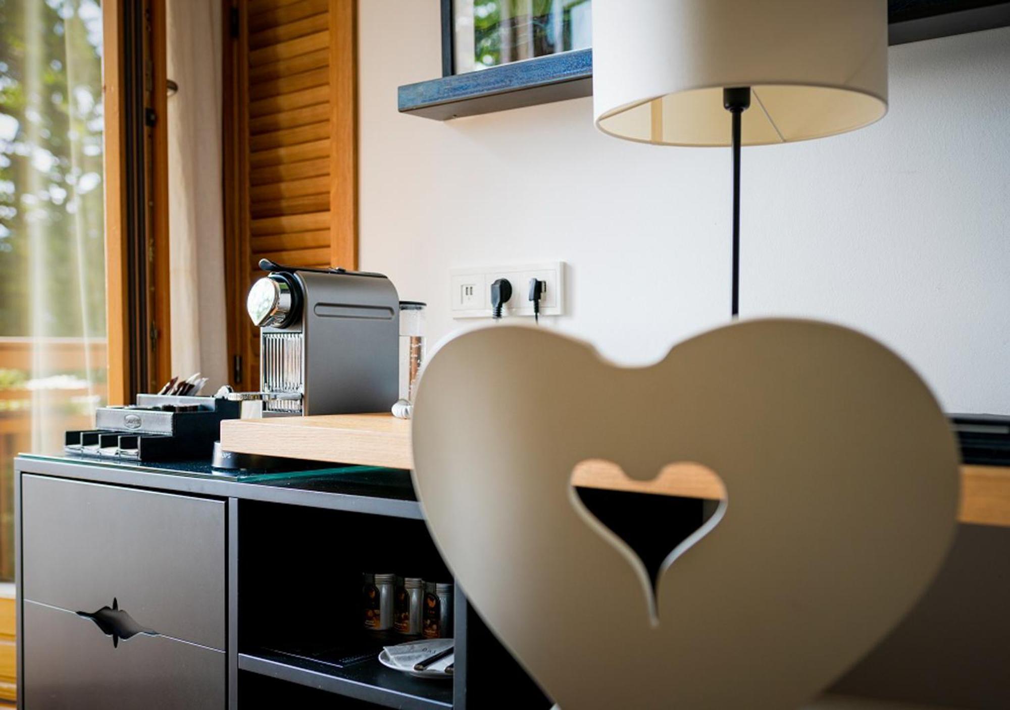 Das Tegernsee Exterior photo A Nespresso machine in a hotel room